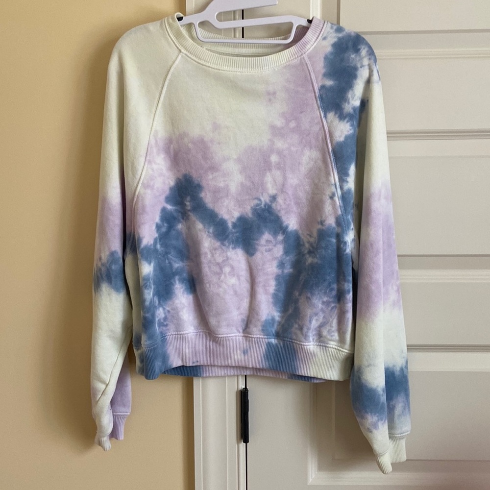 American Eagle Tied Dyed Pullover. Great quality! Worn once!